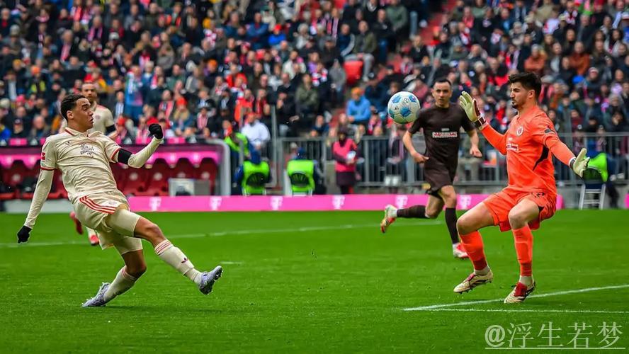 第27轮拜仁险胜圣保利 3-2全场回顾 第27轮拜仁险胜圣保利 3-2全场回顾