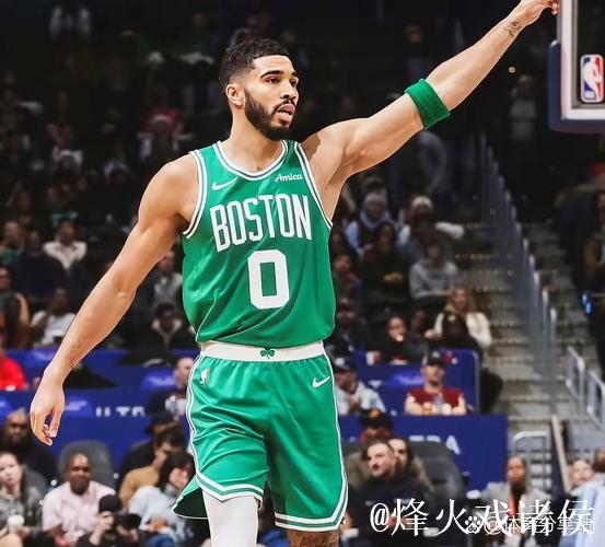 马克西33+12力压塔图姆32+15,76人险胜绿军迎来2连败 马克西33+12力压塔图姆32+15,76人险胜绿军迎来2连败