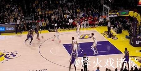 詹姆斯再砍30分超乔丹 湖人擒老鹰升至西部第4 詹姆斯再砍30分超乔丹 湖人擒老鹰升至西部第4